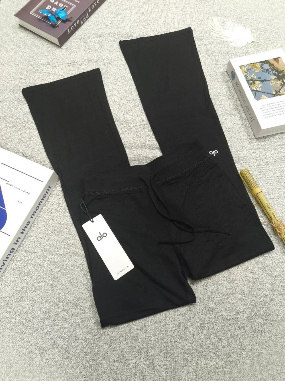 Alo Yoga Sway Bootcut Sweatpant Black🖤Slimming pants😍Leg shaping Y2K Casual
